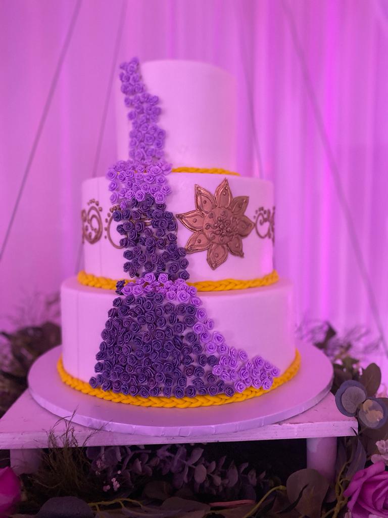 Pastel con detalle