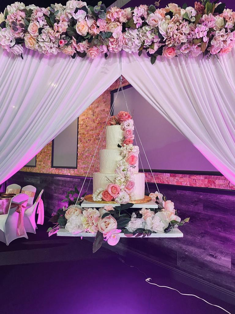 Pastel con detalle