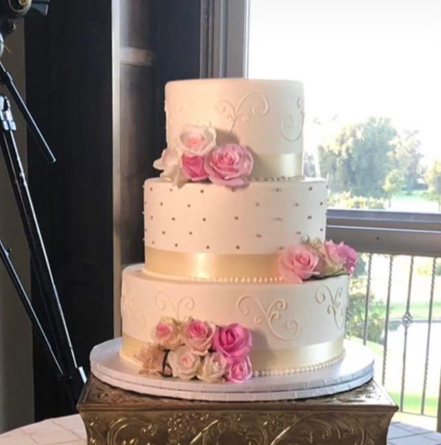 Cake with detail